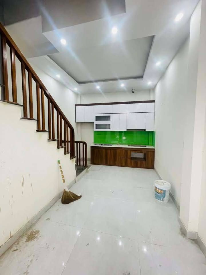 Nhà 4 tầng Tây Mỗ 38m² giá 7.8 tỷ - Vị trí đắc địa gần trung tâm!