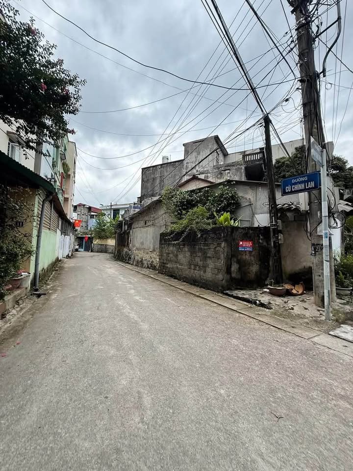 Đất thổ cư 134m² tại Minh Khai - Gần chợ và trường học, giá chỉ 2.xxx tỷ!