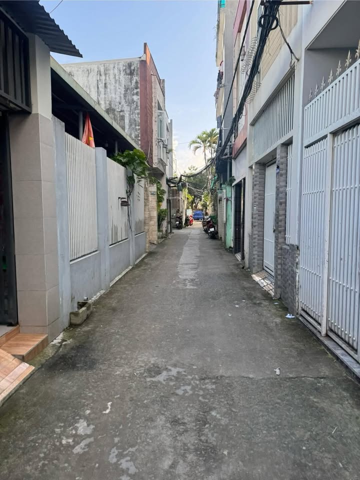 Nhà cho thuê 2 tầng đường Cù Chính Lan, Đà Nẵng 50m² - Giá chỉ 5 triệu/tháng!