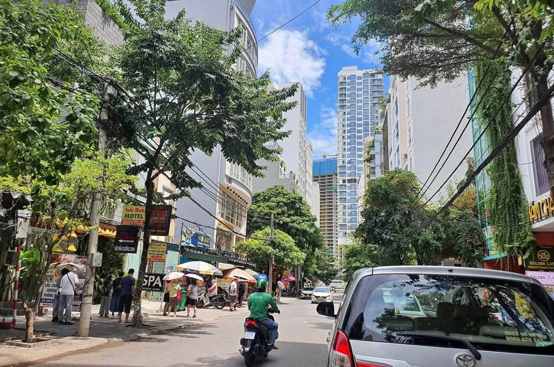 Khách sạn 8 tầng Phan Liêm Đà Nẵng giá 29 tỷ - Đầu tư sinh lời ngay!