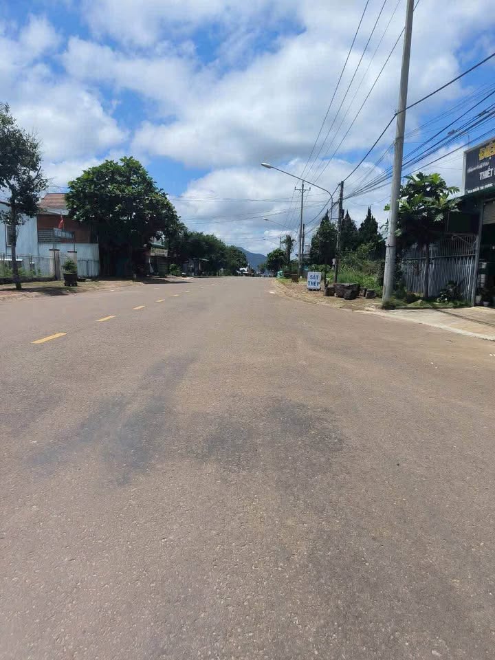 Nhà mặt tiền đường Nguyễn Tri Phương, Bảo Lộc 125m² giá 3.5 tỷ - Thích hợp kinh doanh!