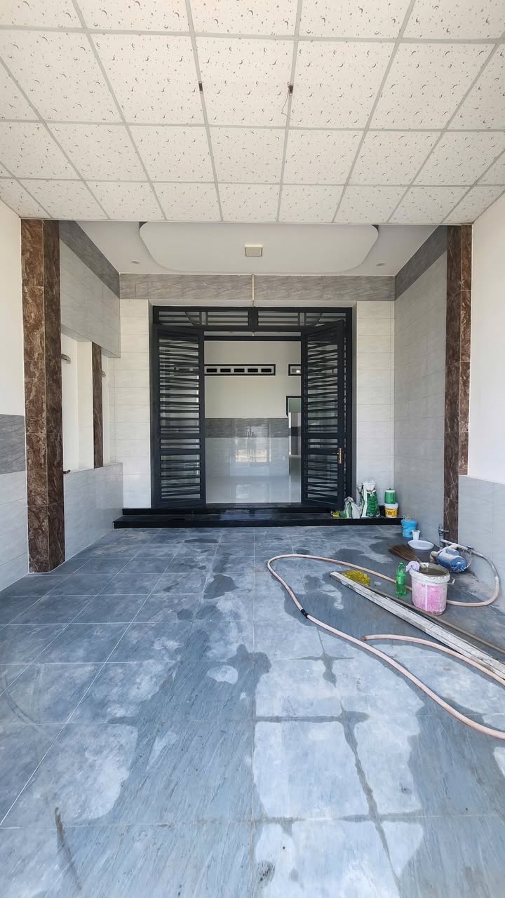 Nhà 145m² Hiệp Ninh Tây Ninh giá 1.95 tỷ - Kinh doanh thuận lợi!