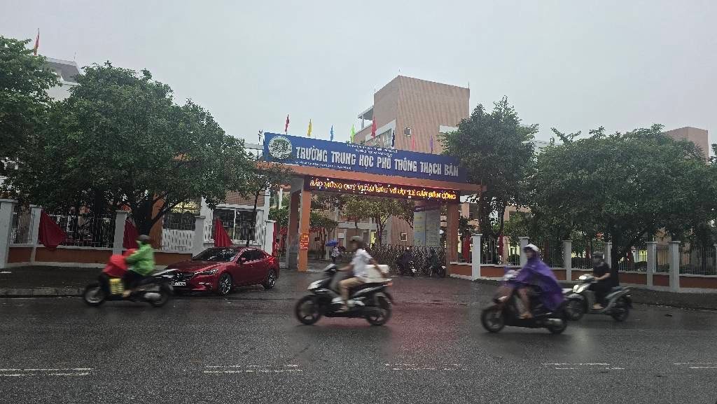 Nhà 5 Tầng Đường Vũ Đình Tùng, Thạch Bàn 35m² giá 7 tỷ - Đầu tư sinh lời lý tưởng!