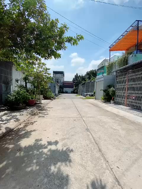 Nhà mới hoàn thiện mặt tiền Nguyễn Cảnh Chân, 102m² giá 3.38 tỷ - Dọn vào ở ngay!