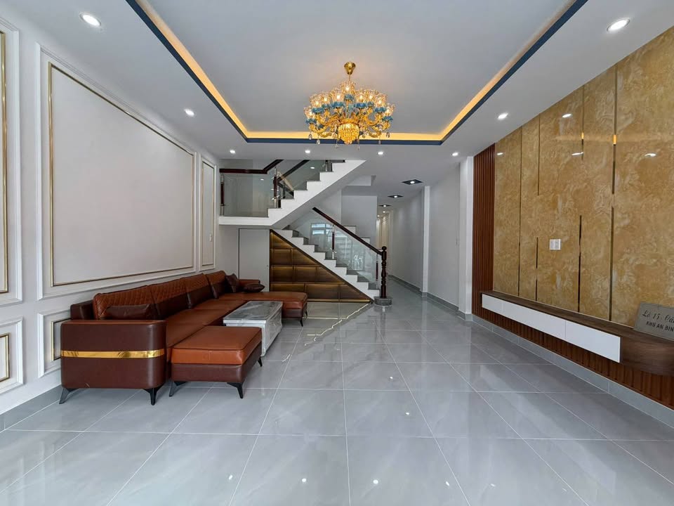 Nhà 2 Tầng Đẹp Tại Khu Dân Cư An Bình, Rạch Giá 100m² Giá 3.1 Tỷ - Sẵn Sàng Vào Ở!