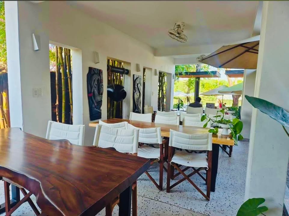 Cho thuê tòa nhà mặt tiền Đảo Xanh 1, Đà Nẵng 420m² - Kinh doanh thuận lợi!