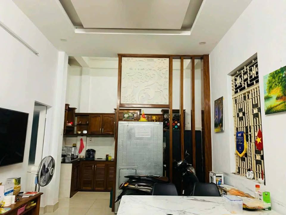 Nhà nguyên căn cho thuê tại Thanh Khê - 2 tầng, giá chỉ 10 triệu/tháng!