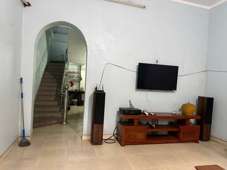 Nhà nguyên căn cho thuê tại Phường Nam Ngạn - Giá chỉ 5 triệu/tháng!