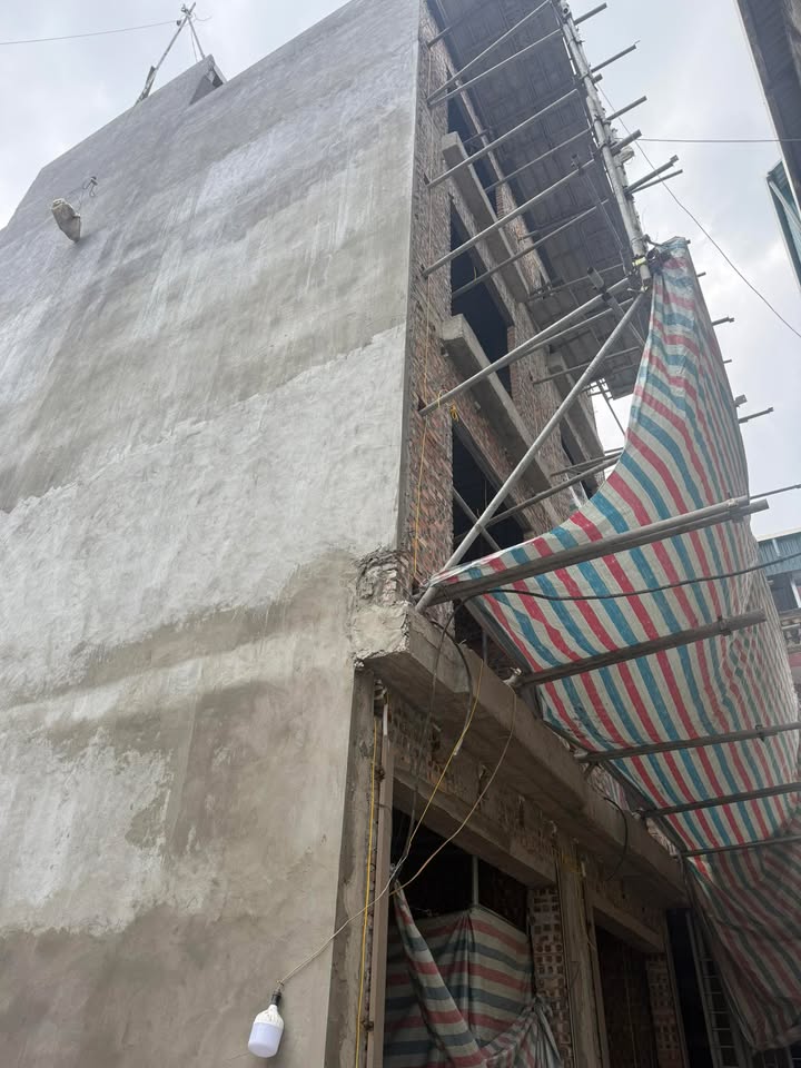 Nhà phố Thạch Bàn 40m² giá 8.3 tỷ - Đầu tư sinh lời cao!