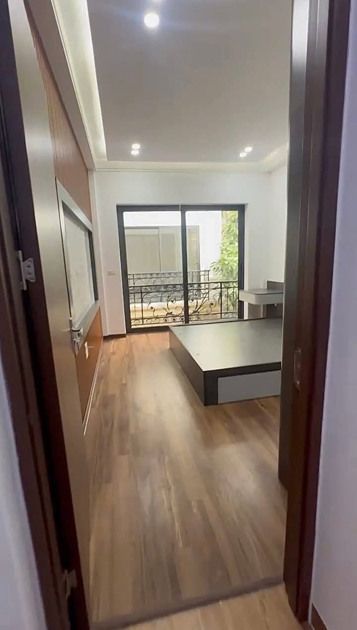 Nhà cho thuê 5 tầng đường Trịnh Văn Bô, Xuân Phương 35m² giá 10 triệu - Gần trường Đại học và chợ Vân Canh!