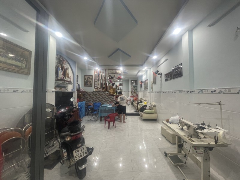 Nhà Hẻm 18 Bùi Thế Mỹ, Tân Bình, 82m² giá 8 tỷ - Sẵn sàng vào ở!