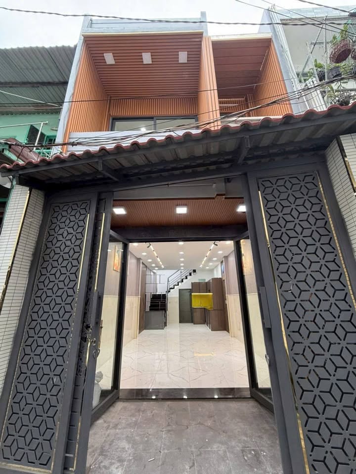 Nhà mới bán gấp tại Dương Bá Trạc, Q8 - 38m² giá 4.58 tỷ, chính chủ!