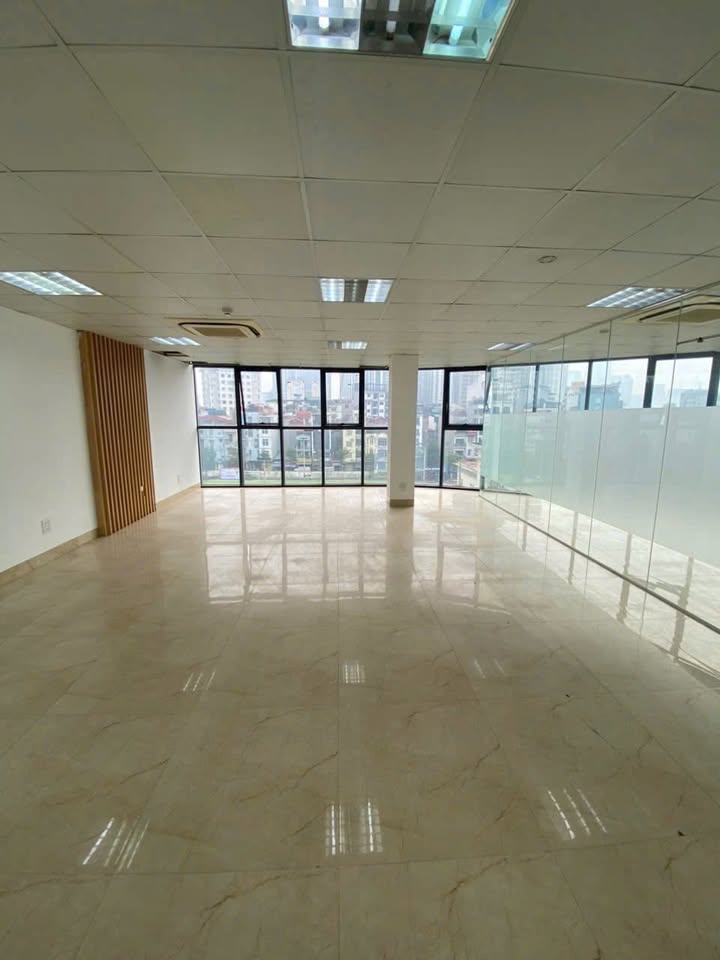 Sàn văn phòng cho thuê đường Nguyễn Hoàng, Mỹ Đình 110m² - Không gian rộng rãi, sử dụng ngay!