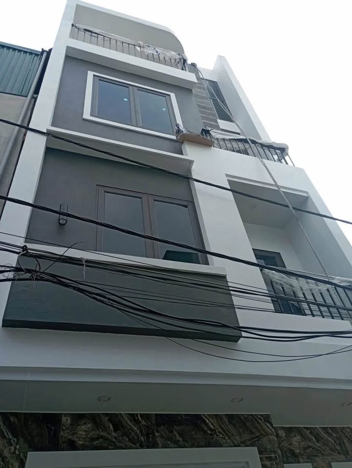 Nhà nguyên căn Cổ Loa - Đông Anh 4PN giá 10 triệu - Nội thất mới, tiện nghi hiện đại!