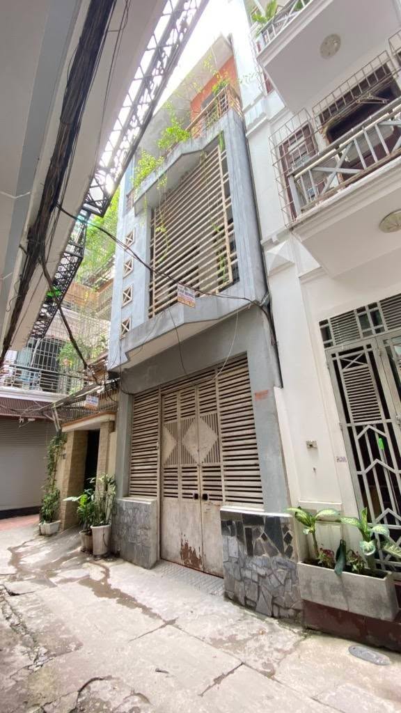 Đất xây CCMN Minh Khai 74m² giá 9.9 tỷ - Sổ đỏ chính chủ, mặt tiền 4.1m!