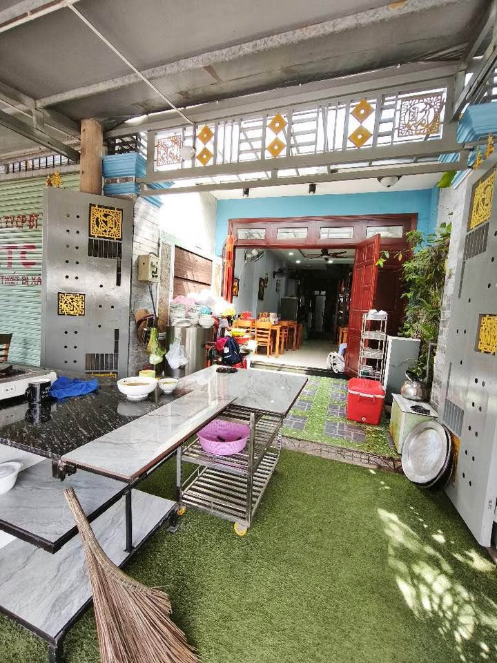 Nhà 4 tầng Thới An 72m² giá 8 tỷ - Kinh doanh đa ngành, thu nhập ổn định!