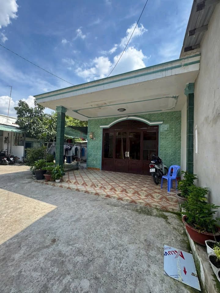 Nhà cấp 4 Tân Xuân Hóc Môn 165m² giá 4.2 tỷ - Chính chủ, sổ hồng riêng!