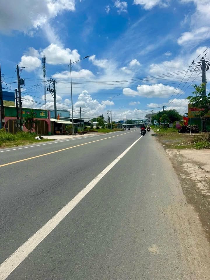 Đất nền Gò Công 324m² giá 2 tỷ - Mặt tiền Quốc lộ 50, cơ hội đầu tư vàng!