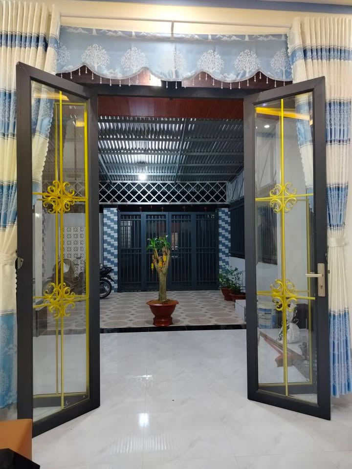 Bán nhà hẻm Trịnh Phong Đáng, Hòa Thành, Tây Ninh 168m² - Hướng Đông, gần chợ Long Hoa!