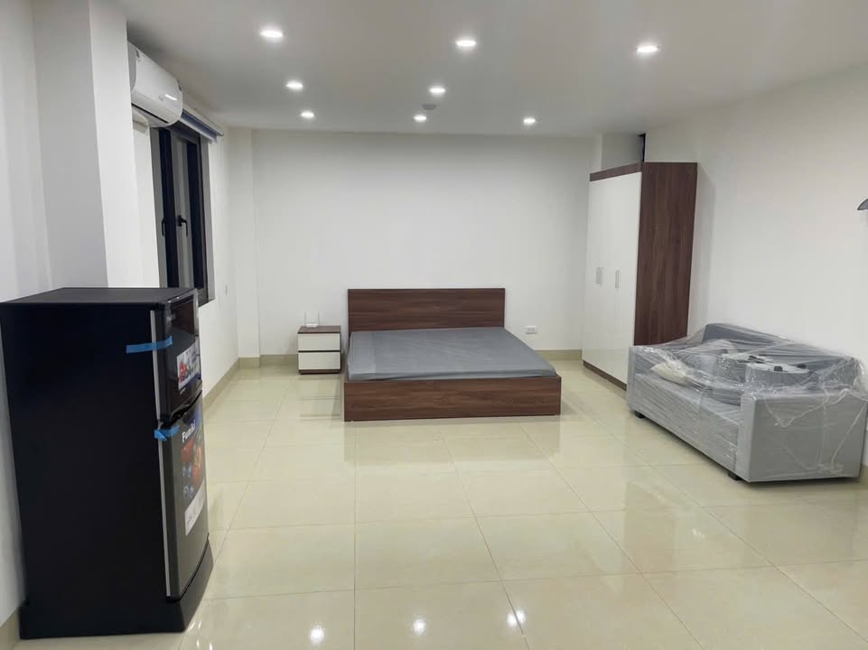 Studio 40m² tại Bát Khối, Long Biên chỉ 6 triệu - Sẵn sàng vào ở ngay!