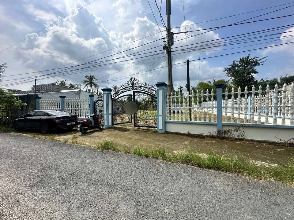 Đất mặt tiền 800m² phường Tân Hạnh, Vĩnh Long - Gần sông, giá 3 tỷ thương lượng!