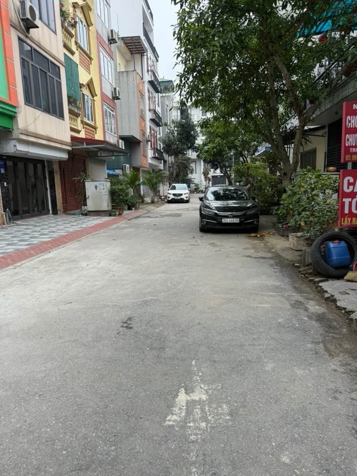 Đất tái định cư Trâu Quỳ, Gia Lâm 30m² giá thỏa thuận - Hai mặt tiền cực hiếm!