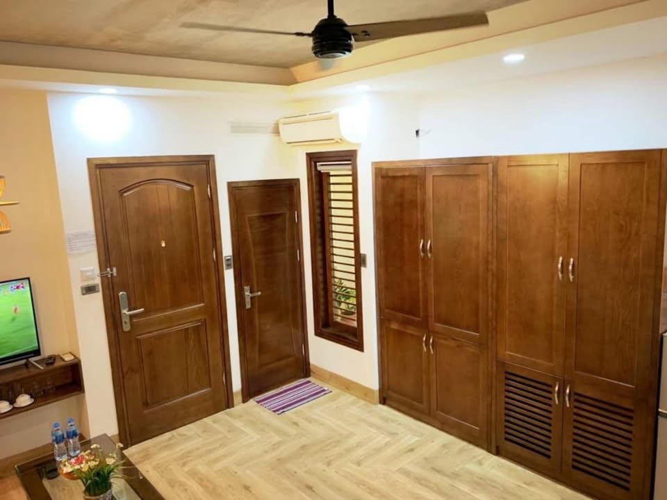 Căn hộ cao cấp cho thuê tại Ngõ 173 Hoàng Hoa Thám, Ba Đình, 30m² - Thiết kế hiện đại, nội thất đầy đủ!