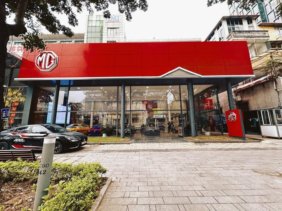 FrontHouse mặt phố Láng Hạ, Đống Đa 80m² - Kinh doanh đỉnh cao!