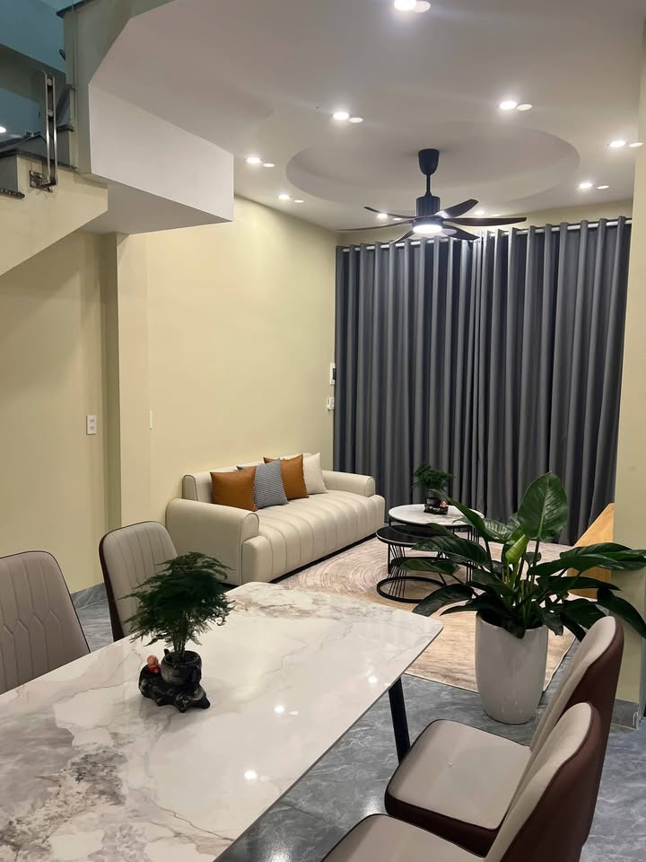 Nhà 3 tầng tại Hà Tu, Hạ Long 63m² giá 2 tỷ - Sẵn sàng vào ở ngay!