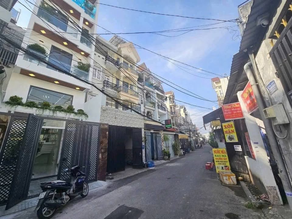 Nhà phố Mặt tiền hẻm 973 Nguyễn Ảnh Thủ, Q12 - Đầu tư sinh lời 20 triệu/tháng!