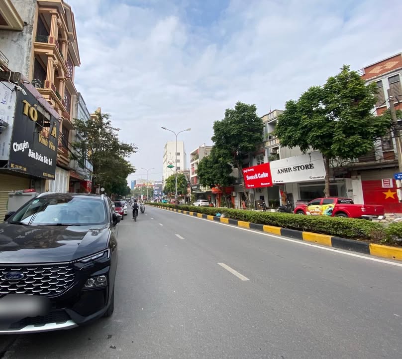 Nhà mặt phố Mê Linh Vĩnh Yên 85m² - Kinh doanh đắc địa ngay Chợ Tổng!