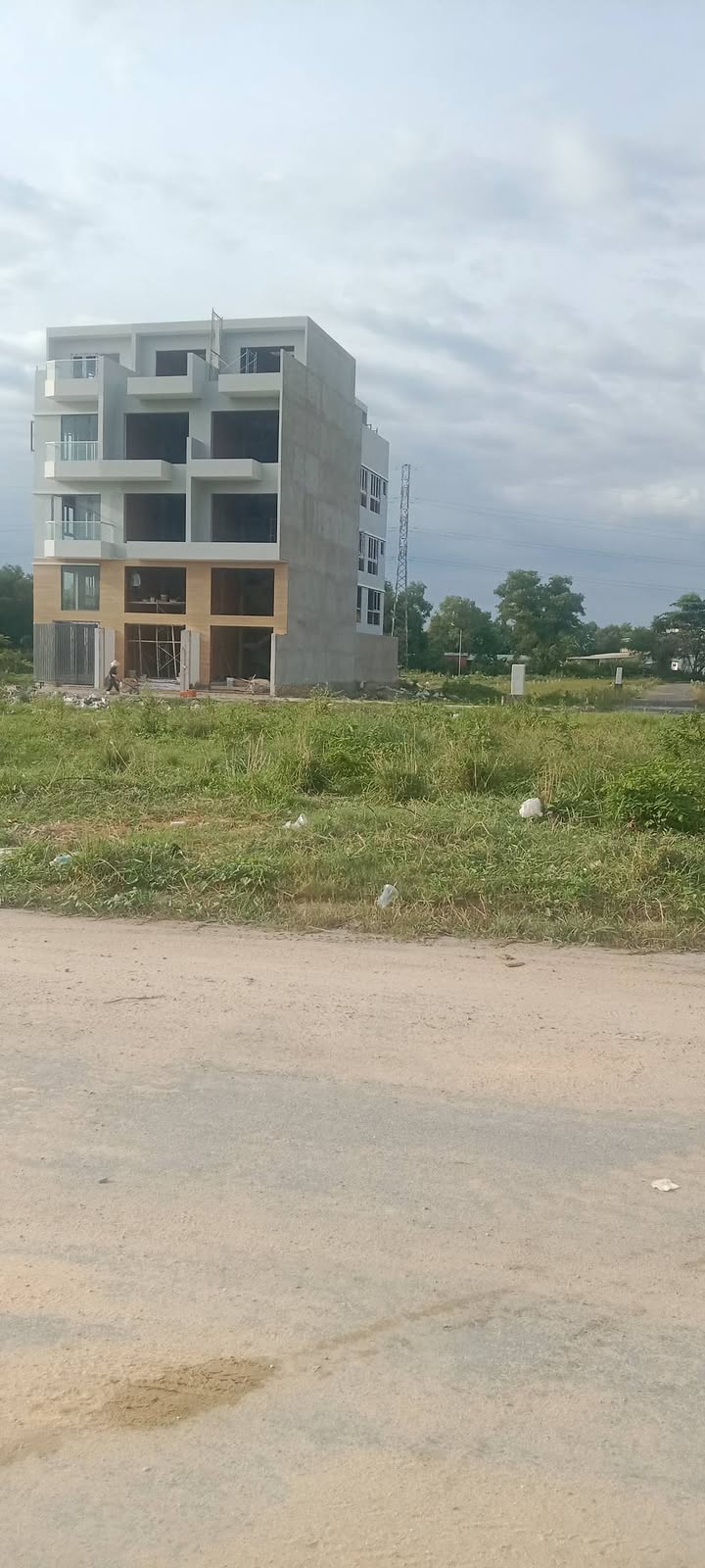 Đất phân lô Ngô Chí Quốc, Thủ Đức 84m² giá 4 tỷ - Đường ô tô vào tận nhà!