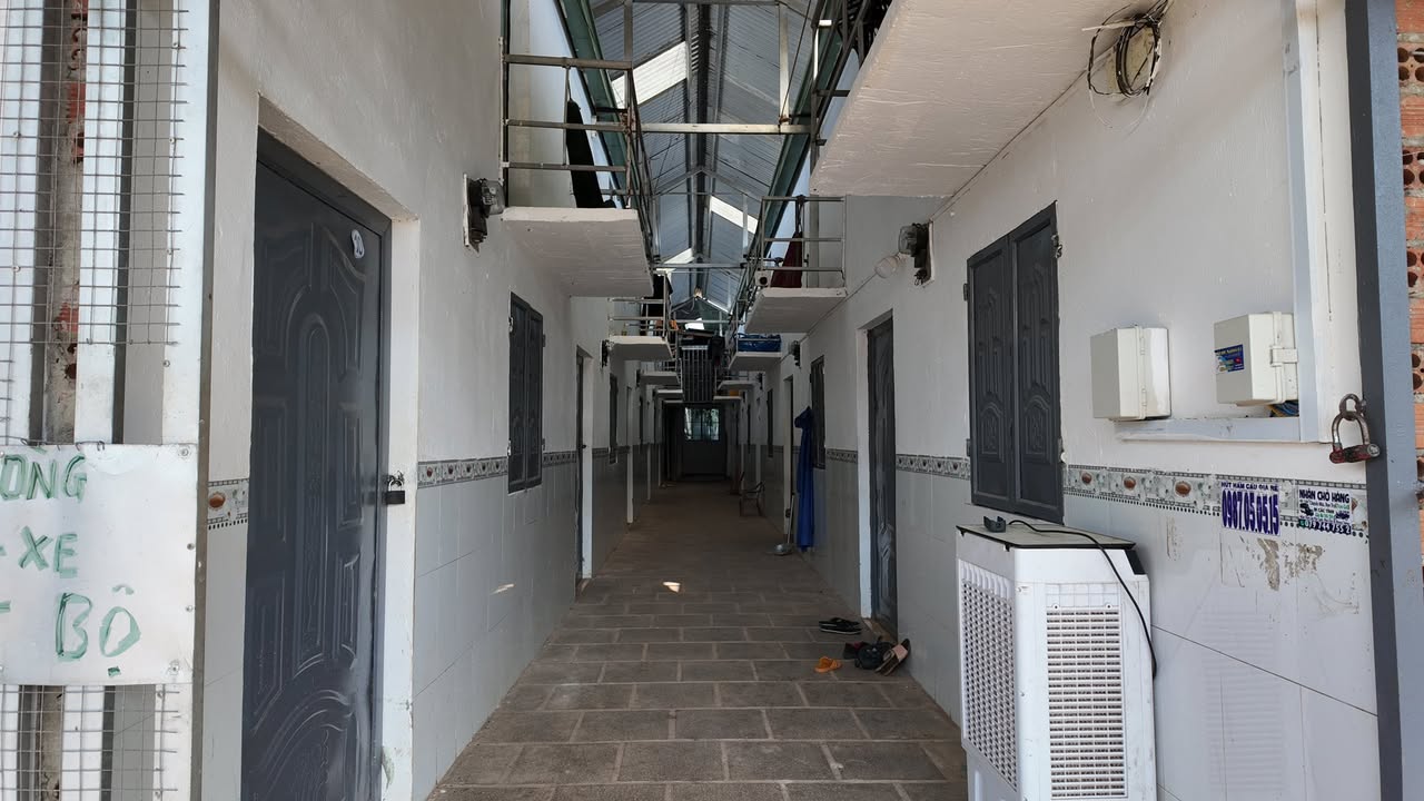 Đất nền Khu Dân Cư Đại Nam, 650m² - Bán gấp dãy nhà trọ 10 phòng cho thuê đầy đủ