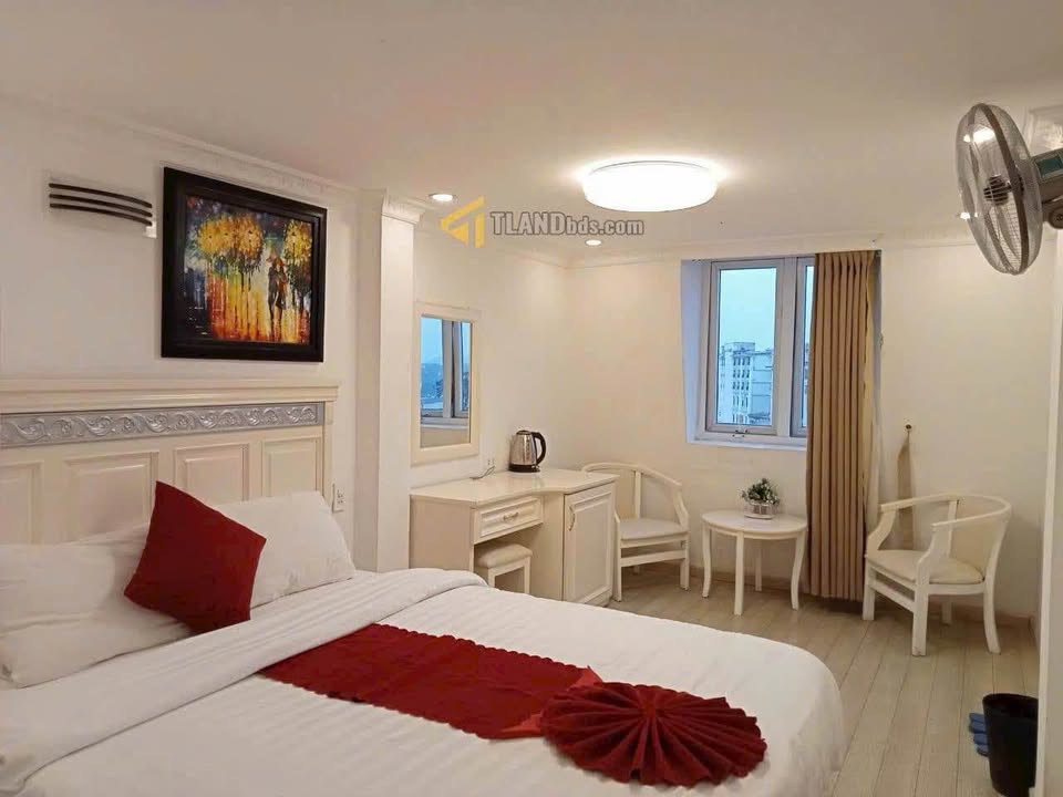 Khách sạn 21 phòng mặt tiền Nguyễn Chí Thanh, Đà Lạt 93.85m² - Đầu tư sinh lời ngay!