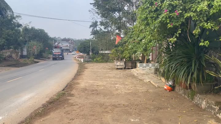 Đất nền kinh doanh mặt tiền Quốc lộ 15, xóm Hồng An, 175m² - Giá cực hấp dẫn!