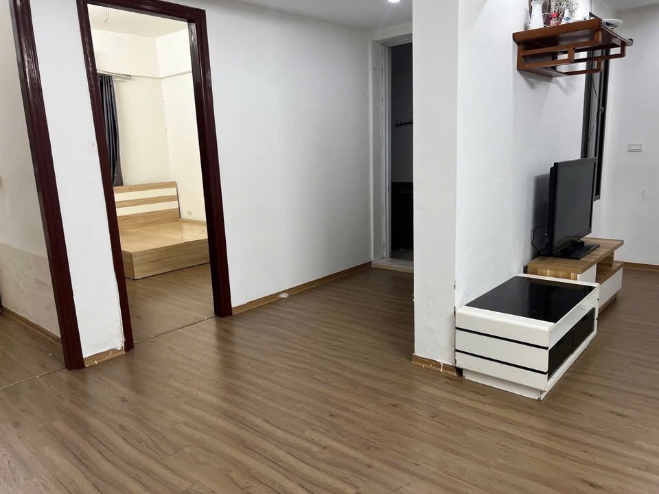Căn hộ CT1B1 thành phố Giao Lưu 75m² giá 9.5 triệu - Nội thất đầy đủ, vào ở ngay!