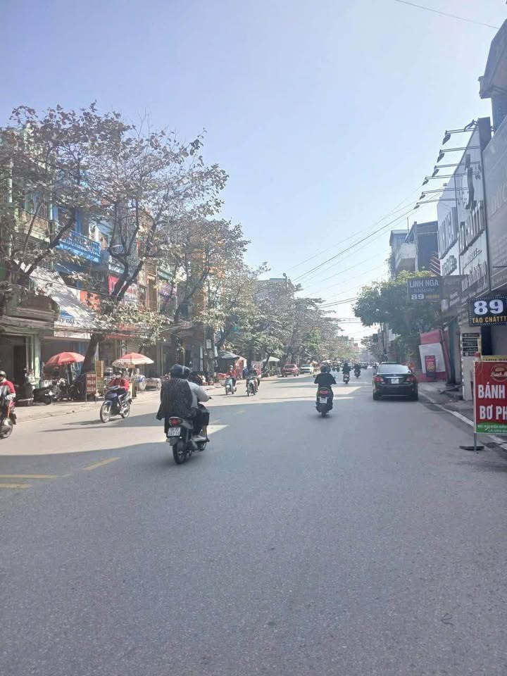 Nhà mặt phố Điện Biên, Nam Định 100m² giá thỏa thuận - Kinh doanh sầm uất!