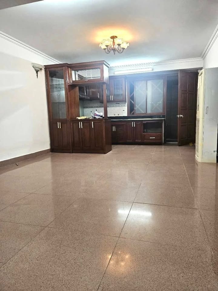 Bán gấp FrontHouse Quan Nhân 80m² giá 28.5 tỷ - Kinh doanh văn phòng đắc địa!