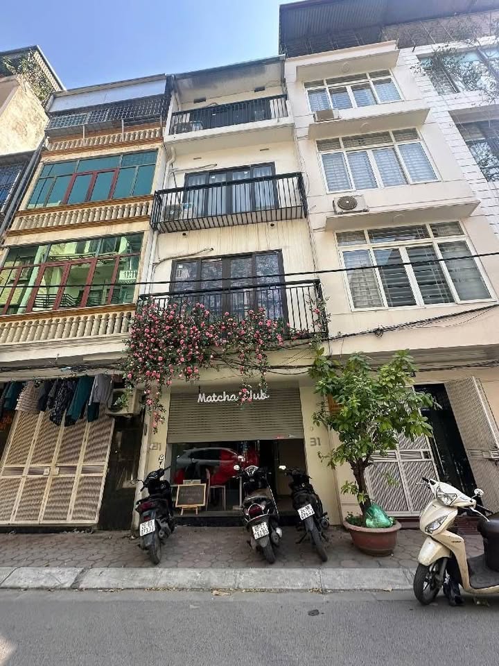 FrontHouse Cầu Giấy 50m² giá 23.5 tỷ - Kinh doanh đắc địa, sổ đỏ chính chủ!