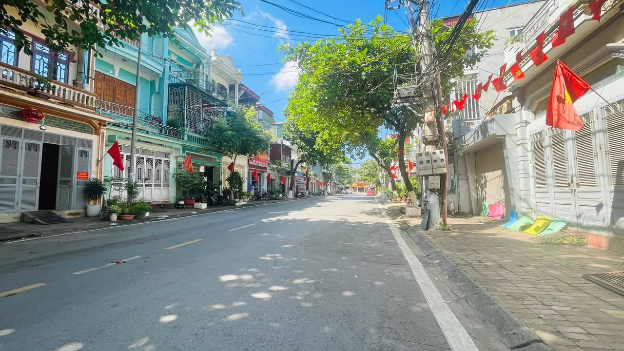 Nhà mặt đường Thanh Niên, Phường Tô Hiệu, Sơn La - Diện tích 60m² chỉ 2 tỷ!