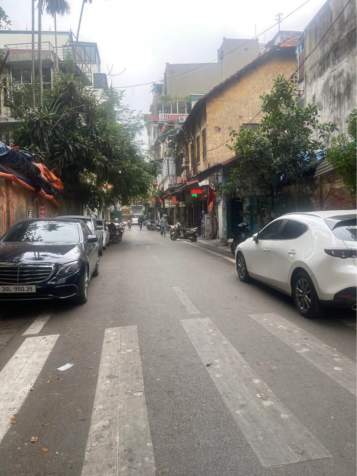 Nhà phố cổ Hồng Phúc, quận Ba Đình, 45m² giá 7.3 tỷ - Đầu tư sinh lời ngay!