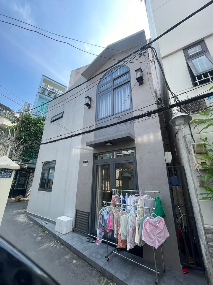 Nhà phố Bình Thạnh 18m² giá 2.9 tỷ - Chính chủ bán gấp, hẻm xe hơi!