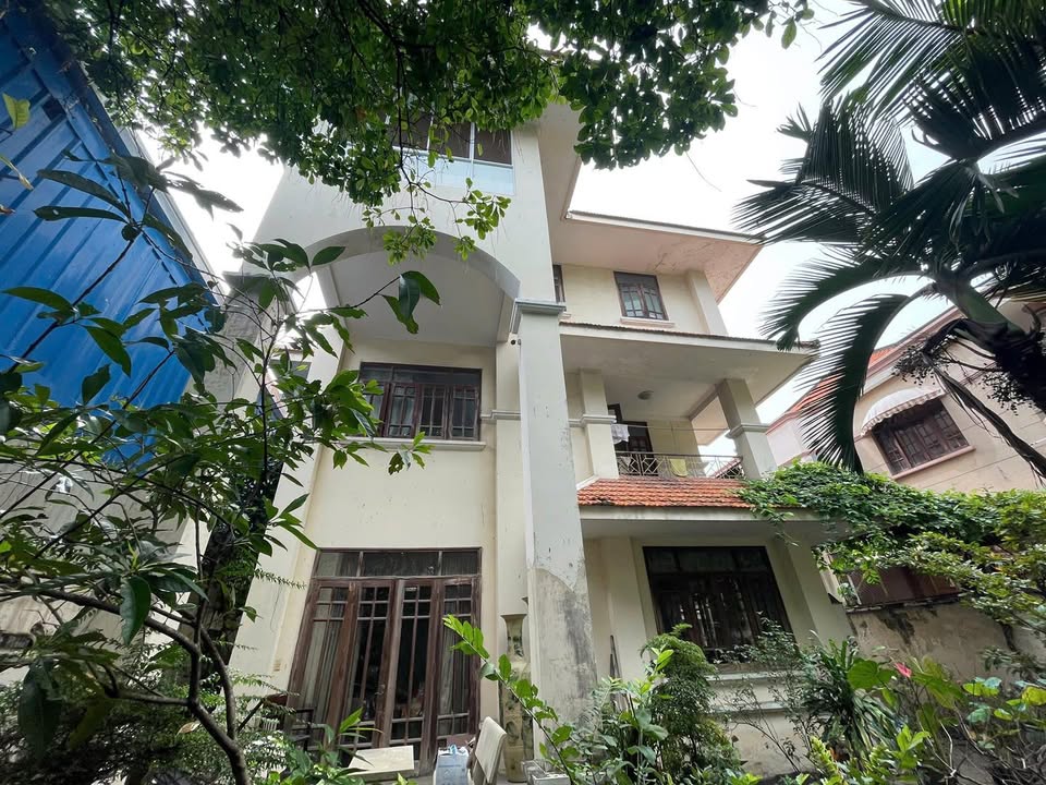 Biệt thự Hồng Thái Tân Bình 415m² giá 80 tỷ - Khu biệt thự thượng lưu gần sân bay!