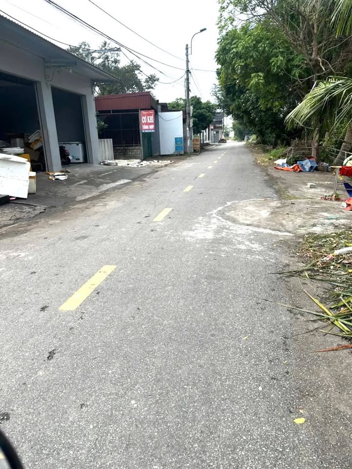 Đất nền Hiệp Hoà Vĩnh Bảo 300m² giá thỏa thuận - Đường thông thoáng, dân cư đông đúc!