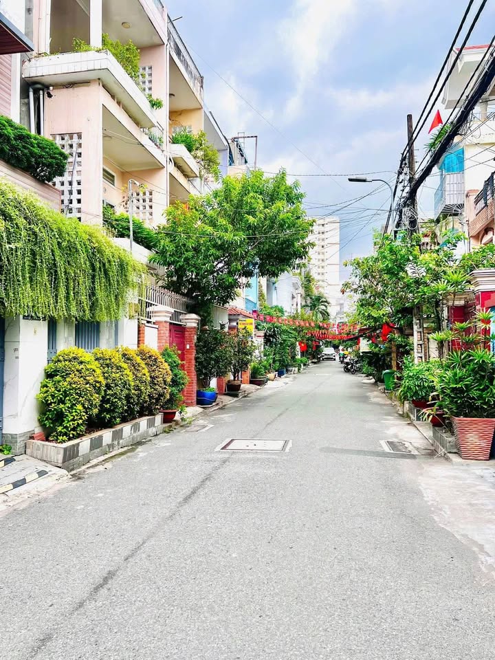 Nhà Hoàng Công Chất Bắc Từ Liêm 30.6m² giá thỏa thuận - Đầu tư sinh lời cao!