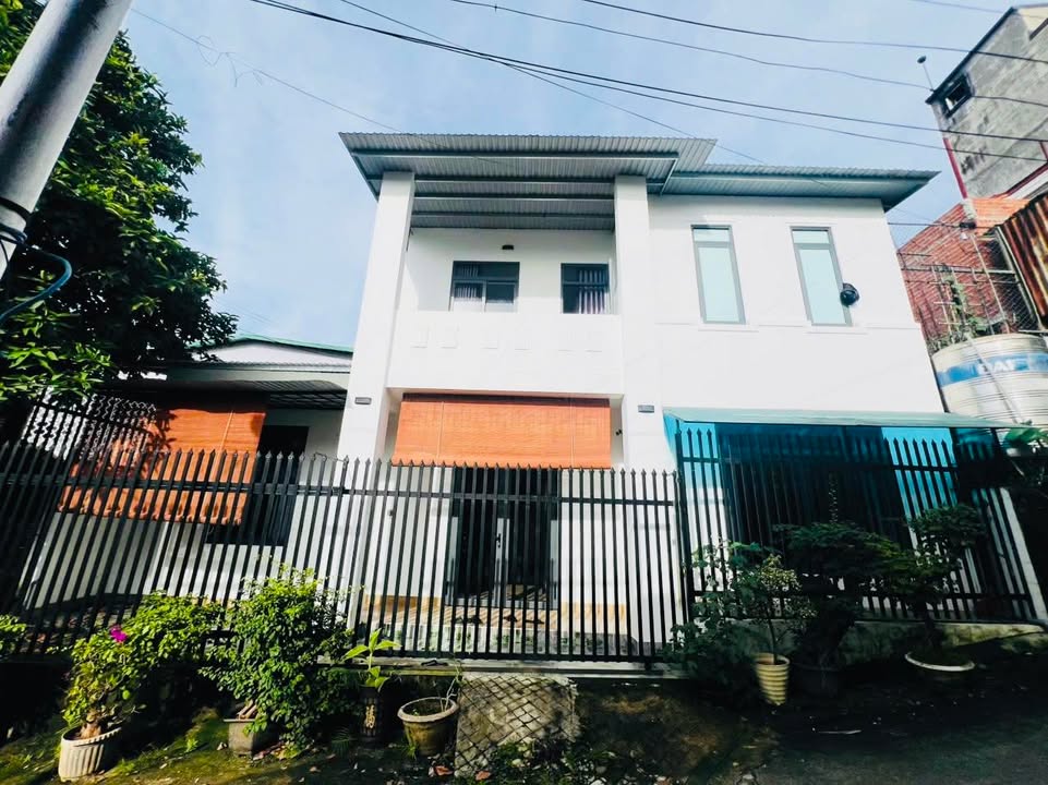 Nhà hẻm Lê Duẩn, Buôn Ma Thuột 110m² giá 2.35 tỷ - Sổ hồng riêng, vị trí đắc địa!