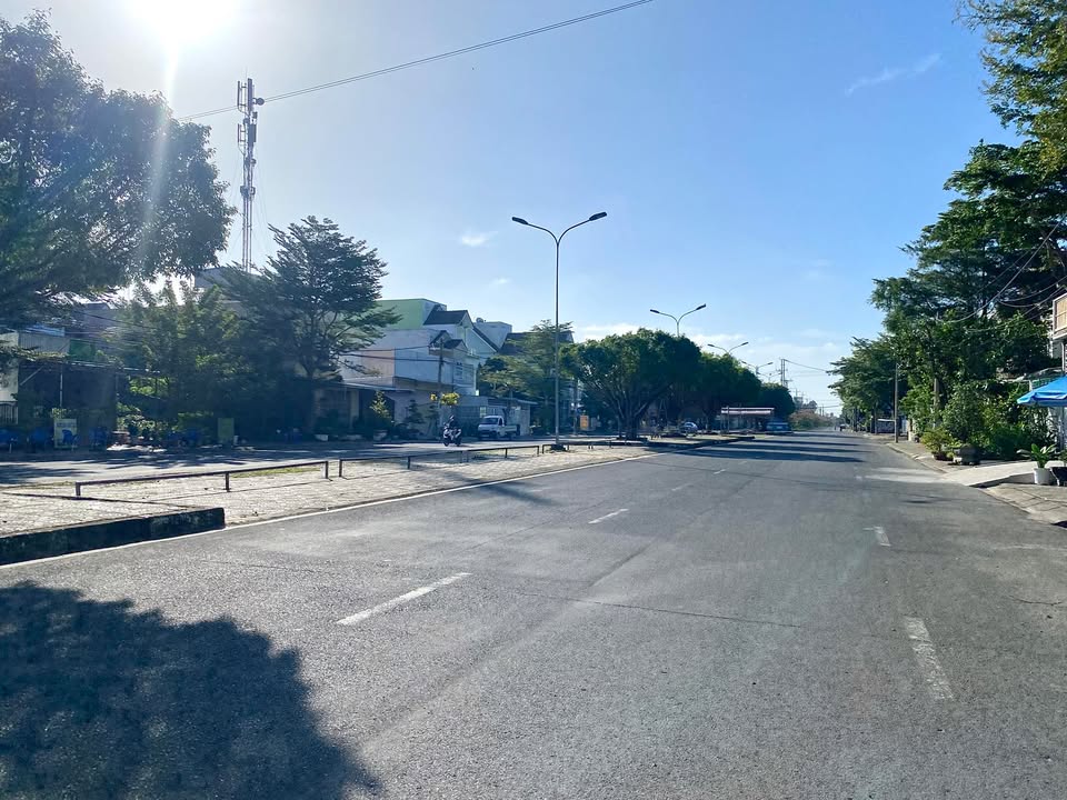 Đất nền KDC Hoàng Phát Bạc Liêu 100m² giá 1.8 tỷ - Vị trí đẹp, đầu tư sinh lời!