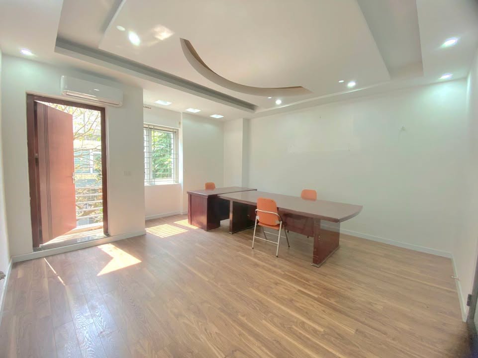 Văn phòng cho thuê tại KĐT Văn Khê 20m² giá từ 3 triệu - Không phát sinh phí dịch vụ!