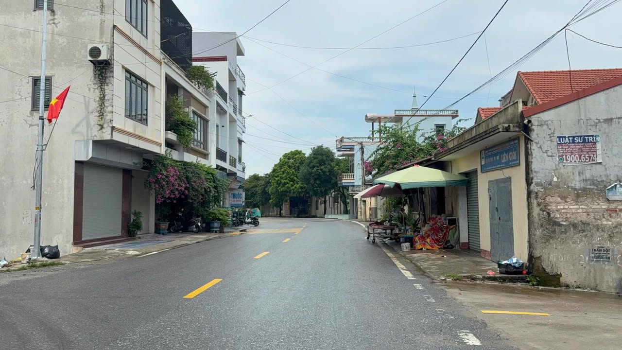 Đất nền Lý Nhân 200m² giá 1 tỷ - Vị trí đắc địa, giao thông thuận lợi!