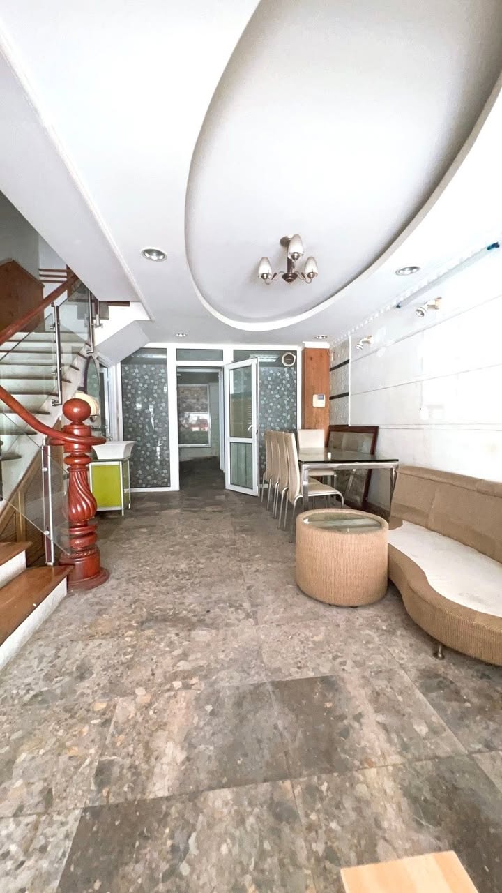 Nhà phố 6 tầng Tân Bình 100m² giá 13 tỷ - Thiết kế như biệt thự sang trọng!